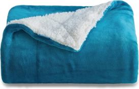 Bedsure Sherpa Fleece Throw Blanket - Fluffy Microfiber Solid Blankets for Bed and Couch Throw/