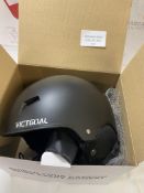 RRP £34.99 Victgoal Ski Helmet for Men Women, Good Ventilation Snowboard Helmet with Warm