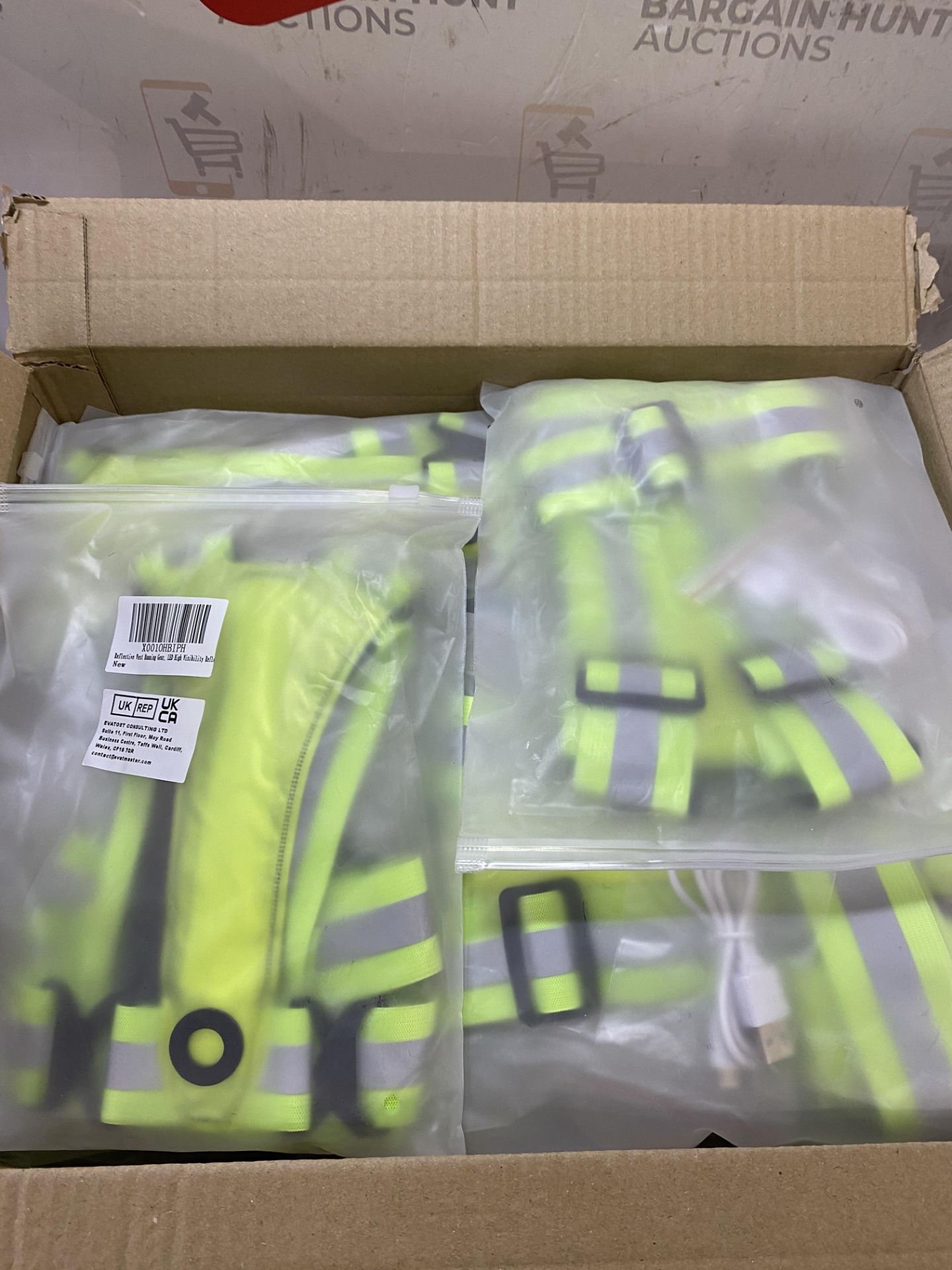 RRP £45 Set of 3 x LED Reflective Vest Running Gear, Running Lights for Runners, USB Rechargeable - Image 2 of 2