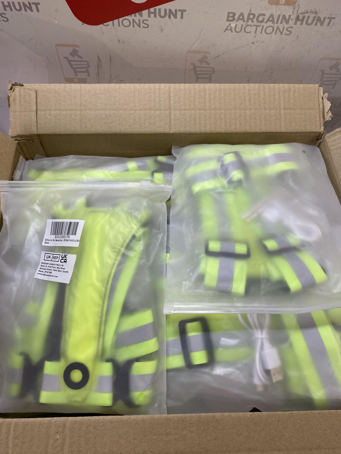 RRP £45 Set of 3 x LED Reflective Vest Running Gear, Running Lights for Runners, USB Rechargeable - Image 2 of 2