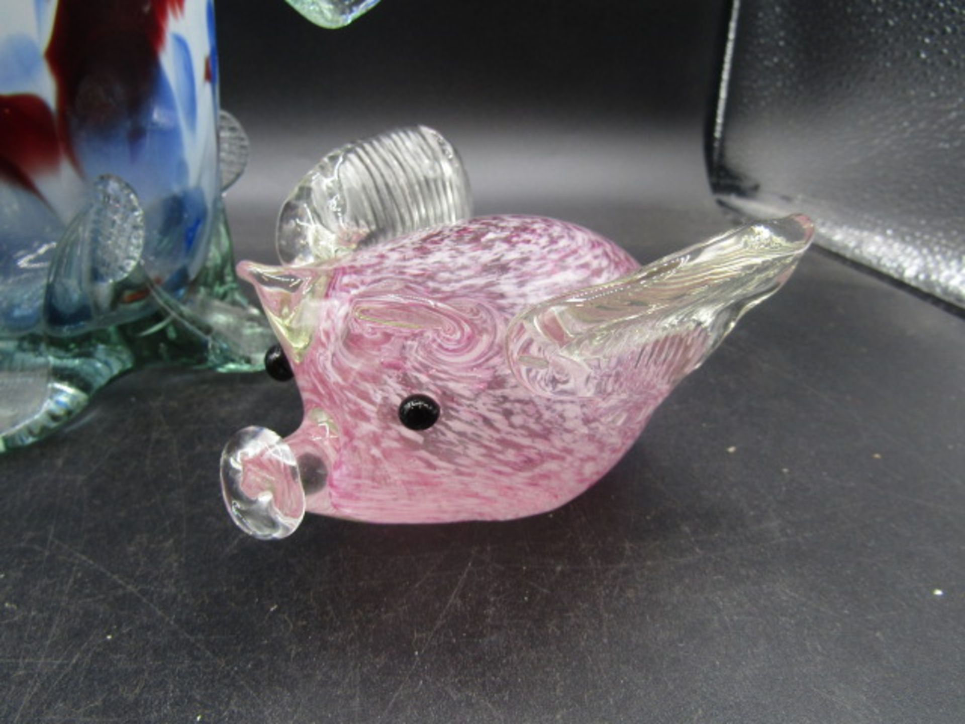 Multi coloured glass basket, glass pig and bird - Image 2 of 6