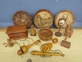 Collection of mostly treen items to include bowl and animals etc