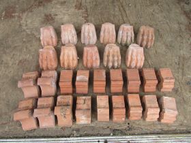 29 Terracotta plant pot feet