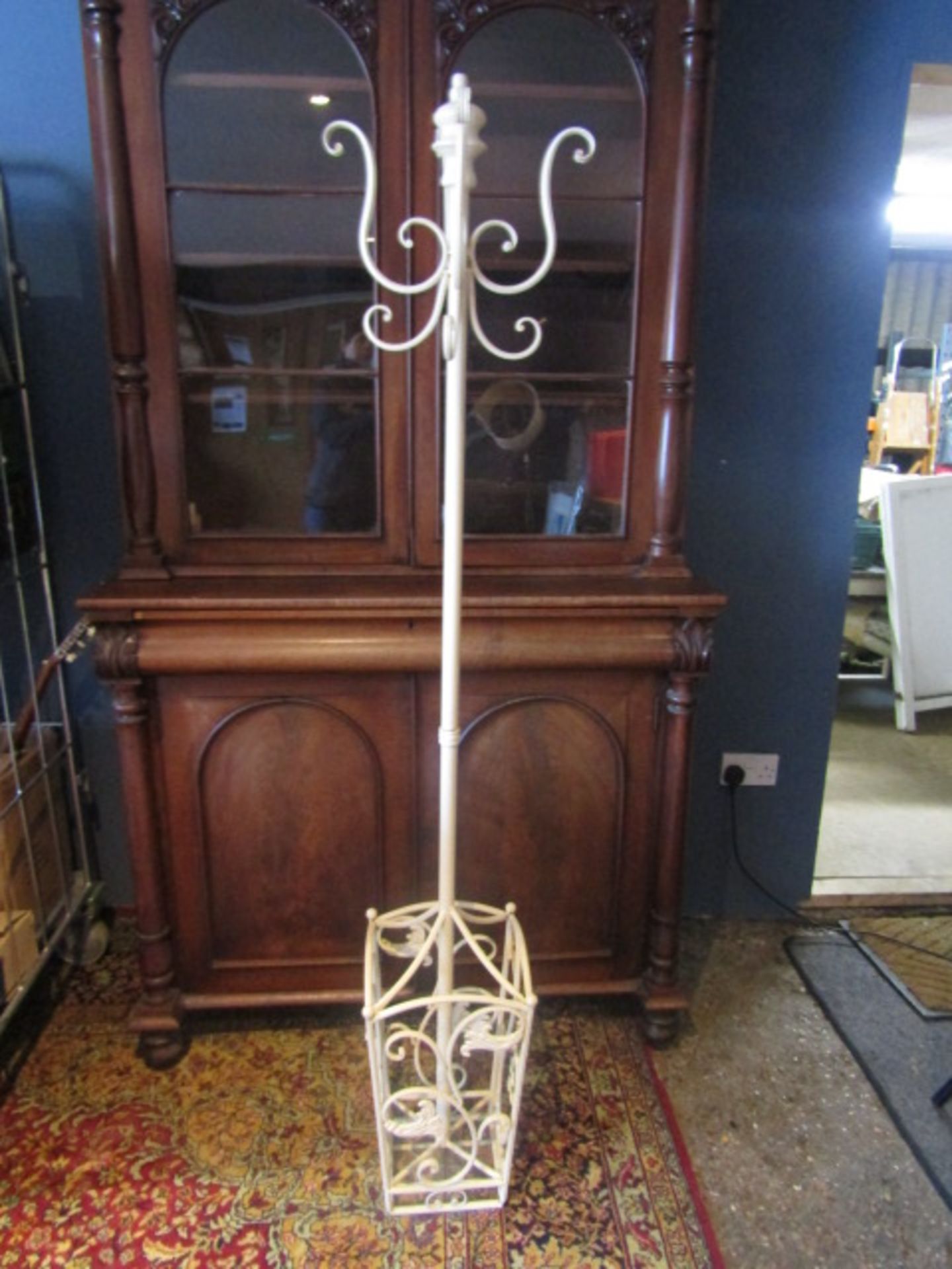 Metal coat/hat/stick stand