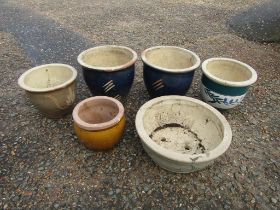 6 Ceramic garden pots. Largest H27cm approx