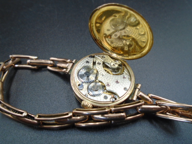 A vintage Rolex 9ct rose gold ladies coctail watch, with expanding band strap (9ct gold strap). - Image 4 of 9