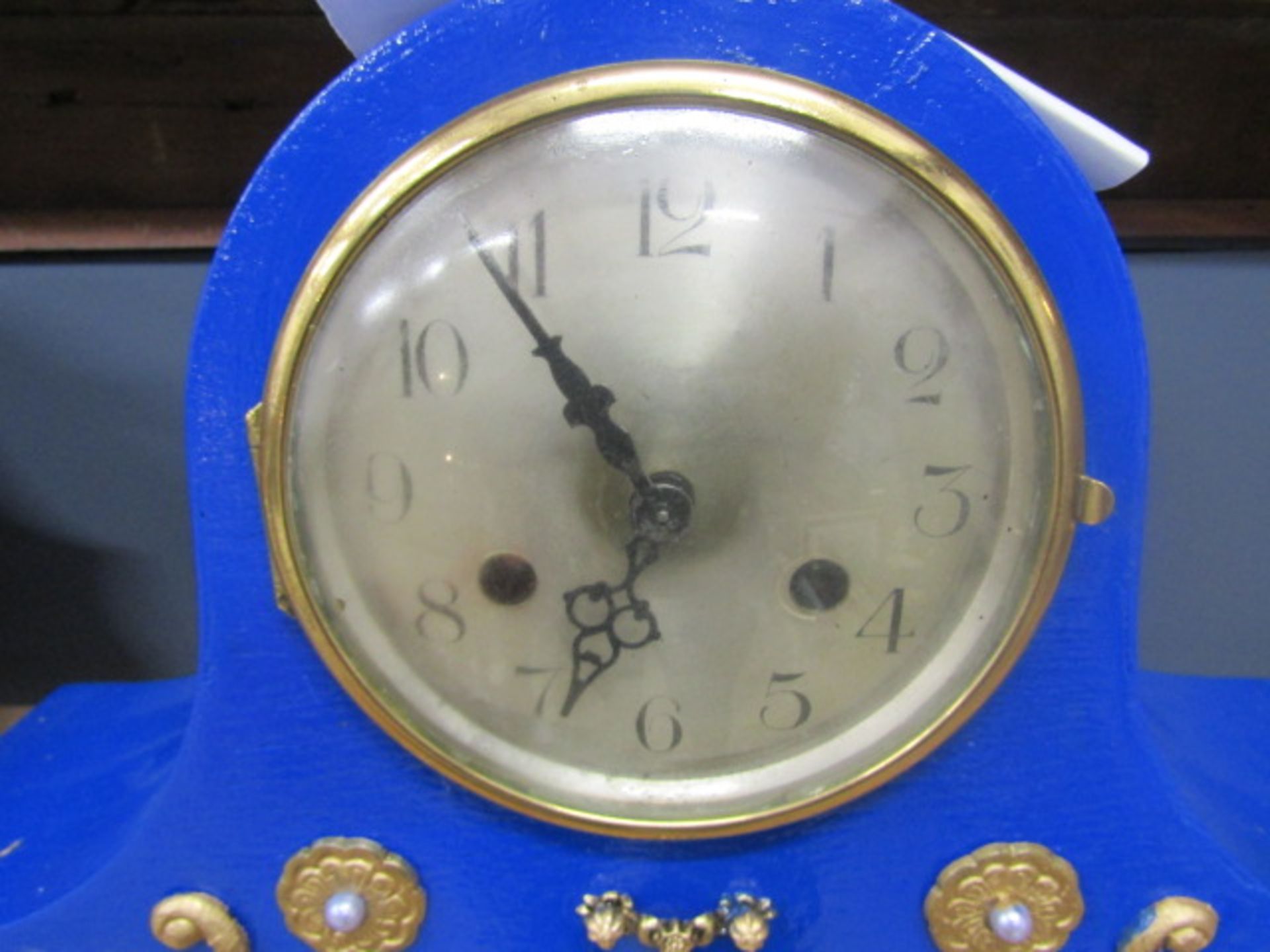Napoleon mantle clock painted blue in working order with key - Image 2 of 2