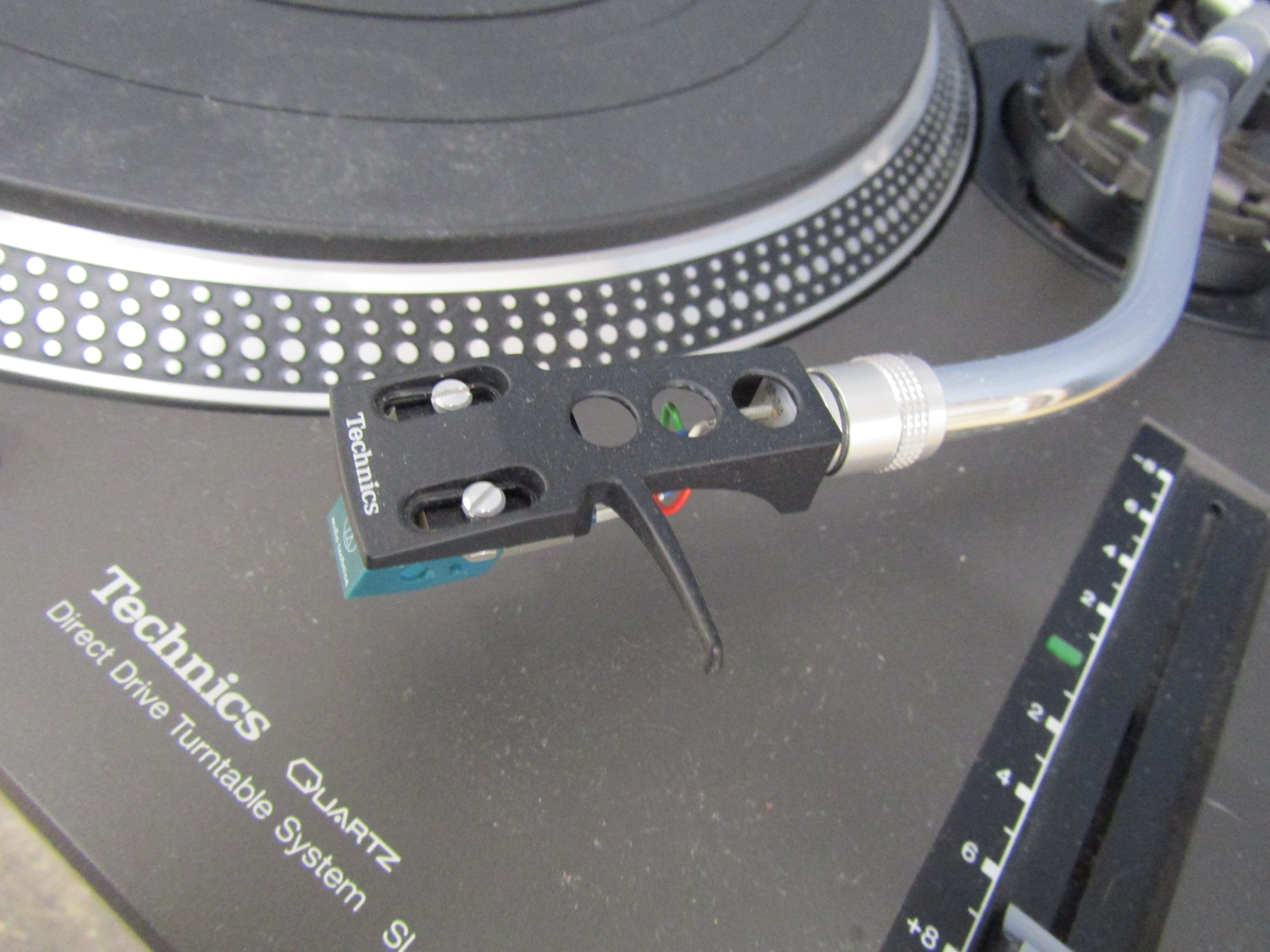Technics Quartz SL-1210 MK2 direct drive turntable system with manual from a house clearance - Image 7 of 8