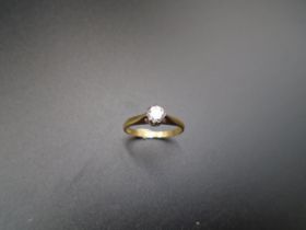 18ct and diamond ring size J, 1.85g gross weight