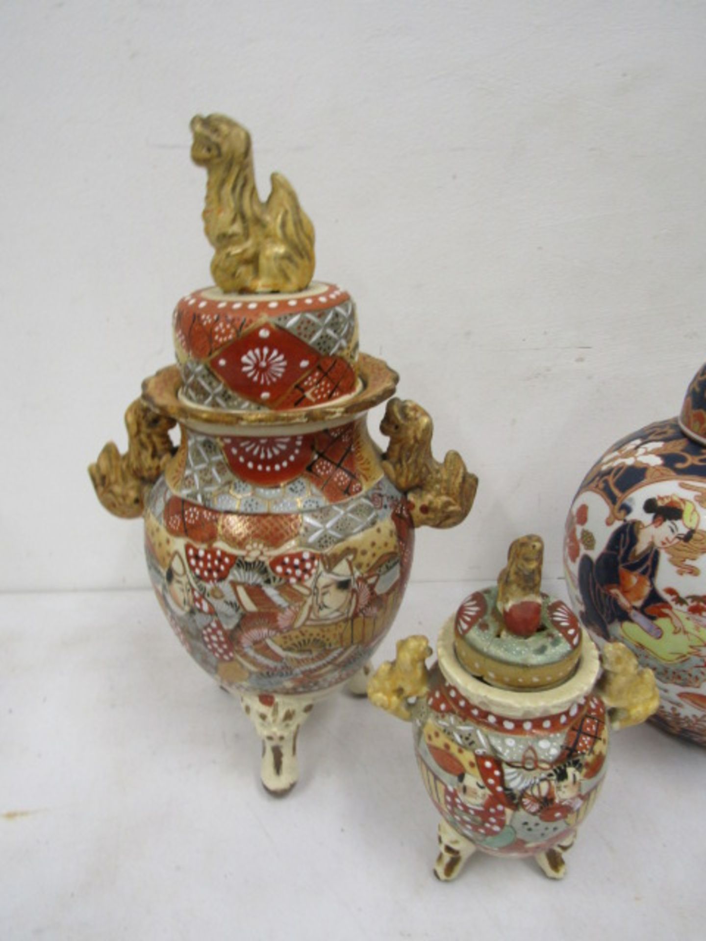 Oriental footed ginger jars and vases - Image 4 of 10