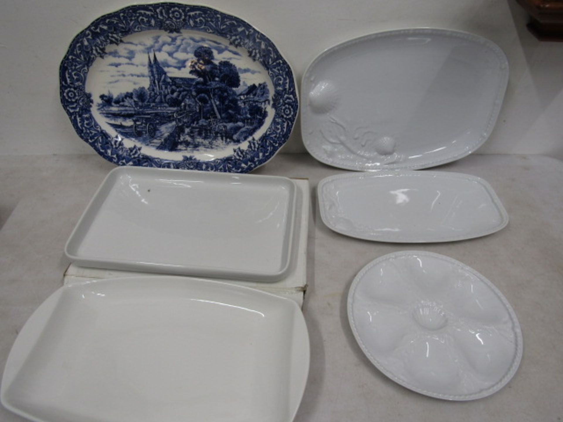 Various ceramic table ware