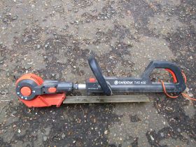 Gardena THS 400 long reach electric hedge trimmer from a house clearance