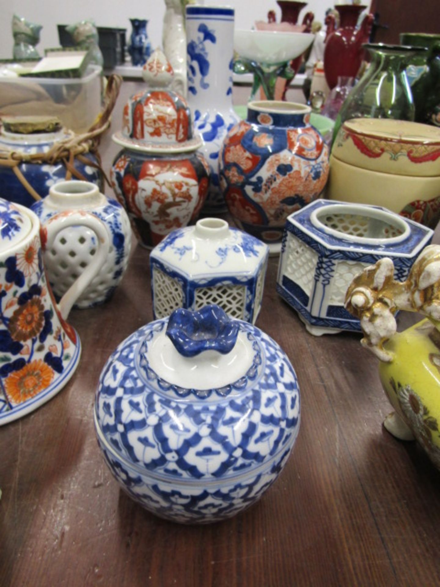 Job lot Oriental ceramics - Image 4 of 9