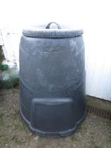 Compost bin