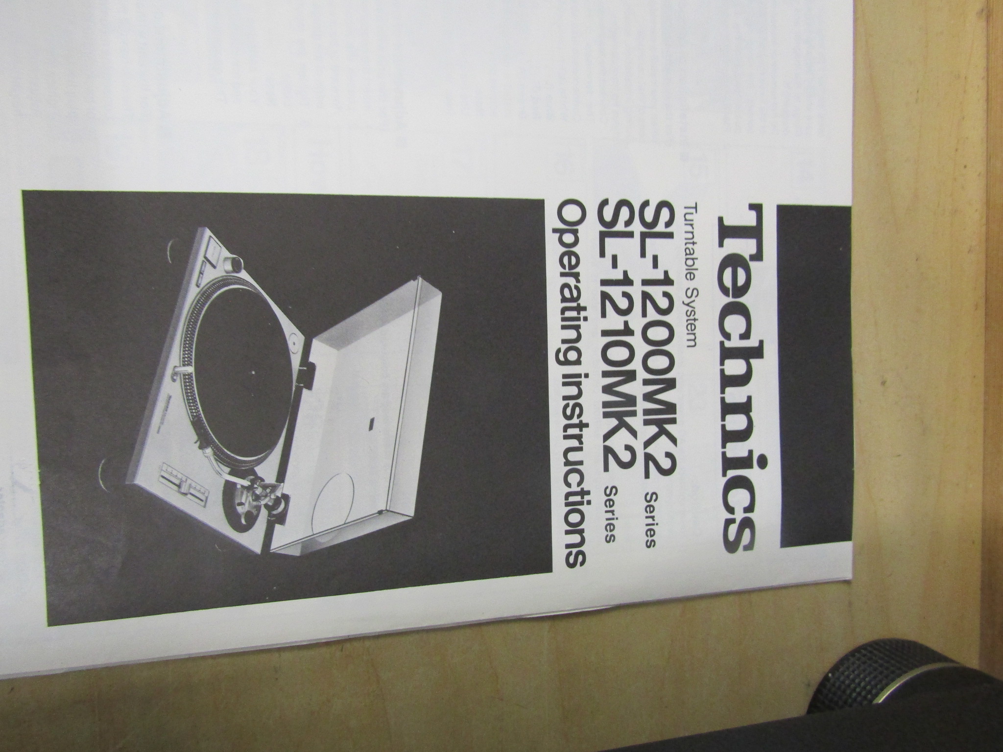 Technics Quartz SL-1210 MK2 direct drive turntable system with manual from a house clearance - Image 3 of 8