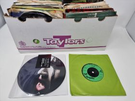 lot of 7" singles to include Blondie and Marilyn Manson