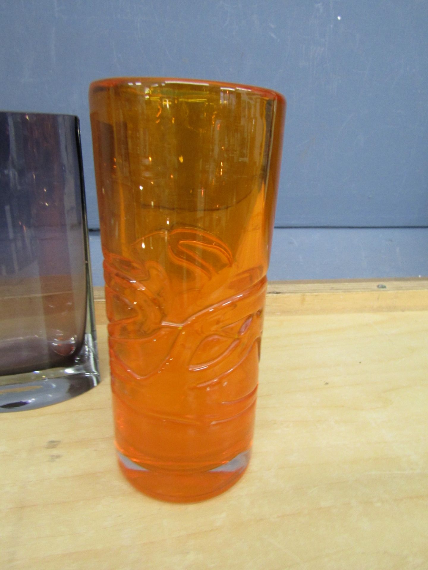 2 Coloured glass vases and bowl etc - Image 3 of 3