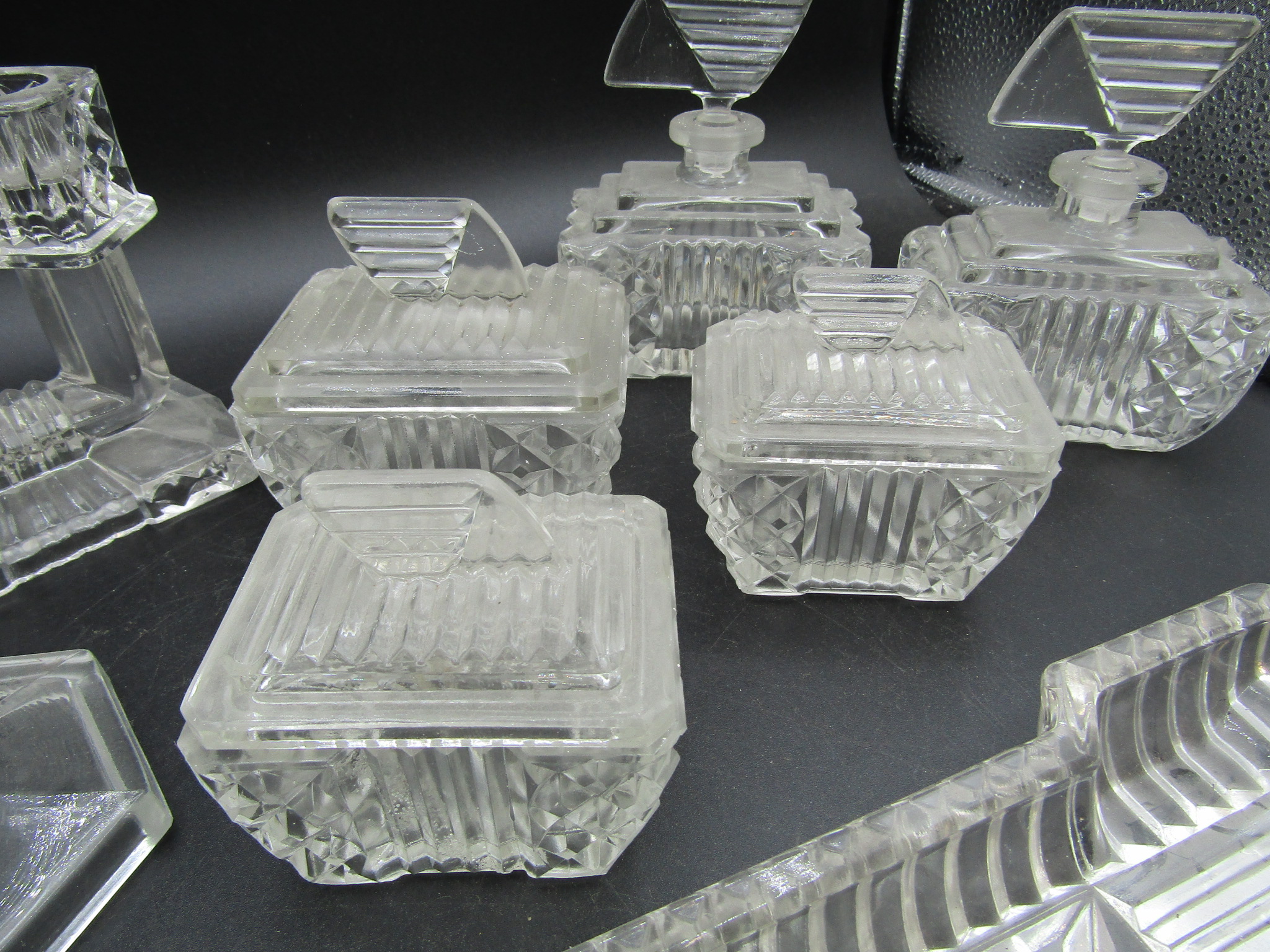 Art Deco glass dressing table set and other glassware - Image 7 of 7