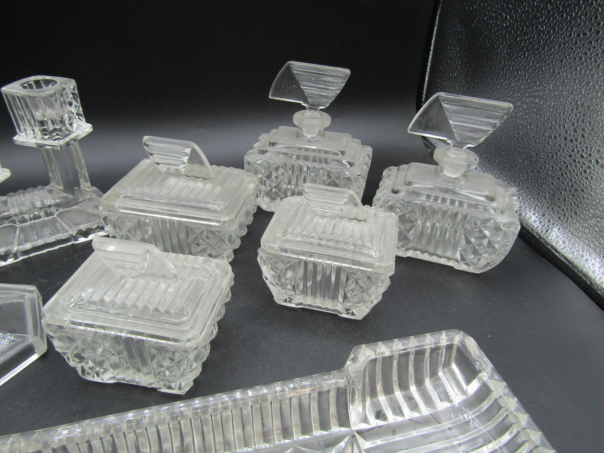 Art Deco glass dressing table set and other glassware - Image 5 of 7