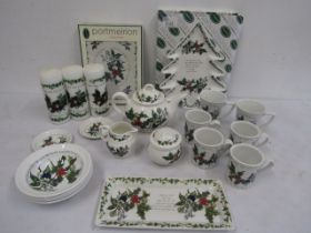 Portmeirion 'The Holly and The Ivy' collection comprising a boxed tree shaped platter, set 6