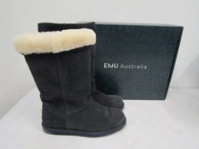 Emu navy blue boots size 6