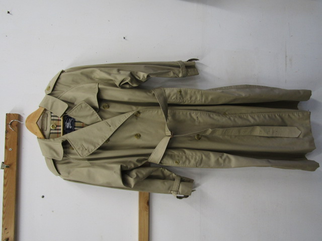 Burberry classic trench coat size 14