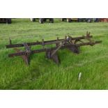 Three row riding bodies 2-5 metre inter row cultivator