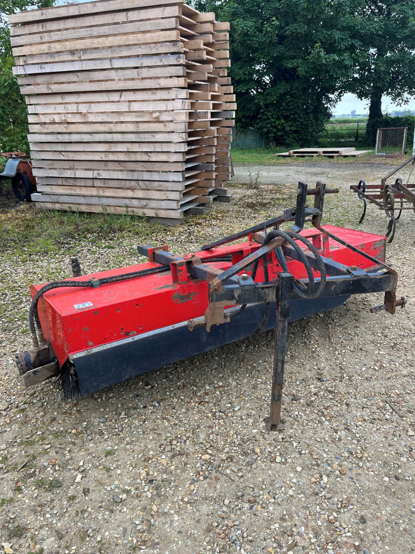 Tractor mounted hydraulic yard brush 7ft wide