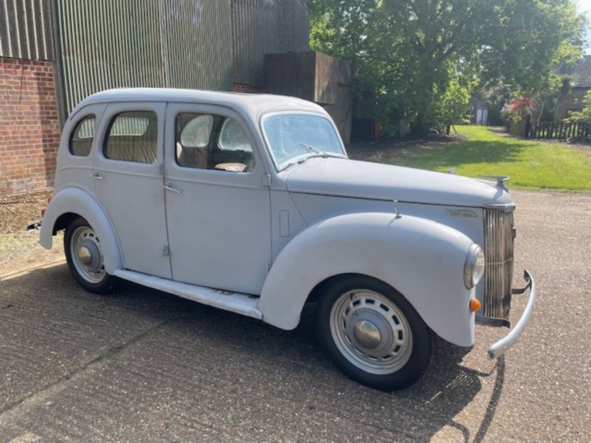 Ford prefect saloon 1953, 4 new tyres, new seats, new head liner. runs and drives