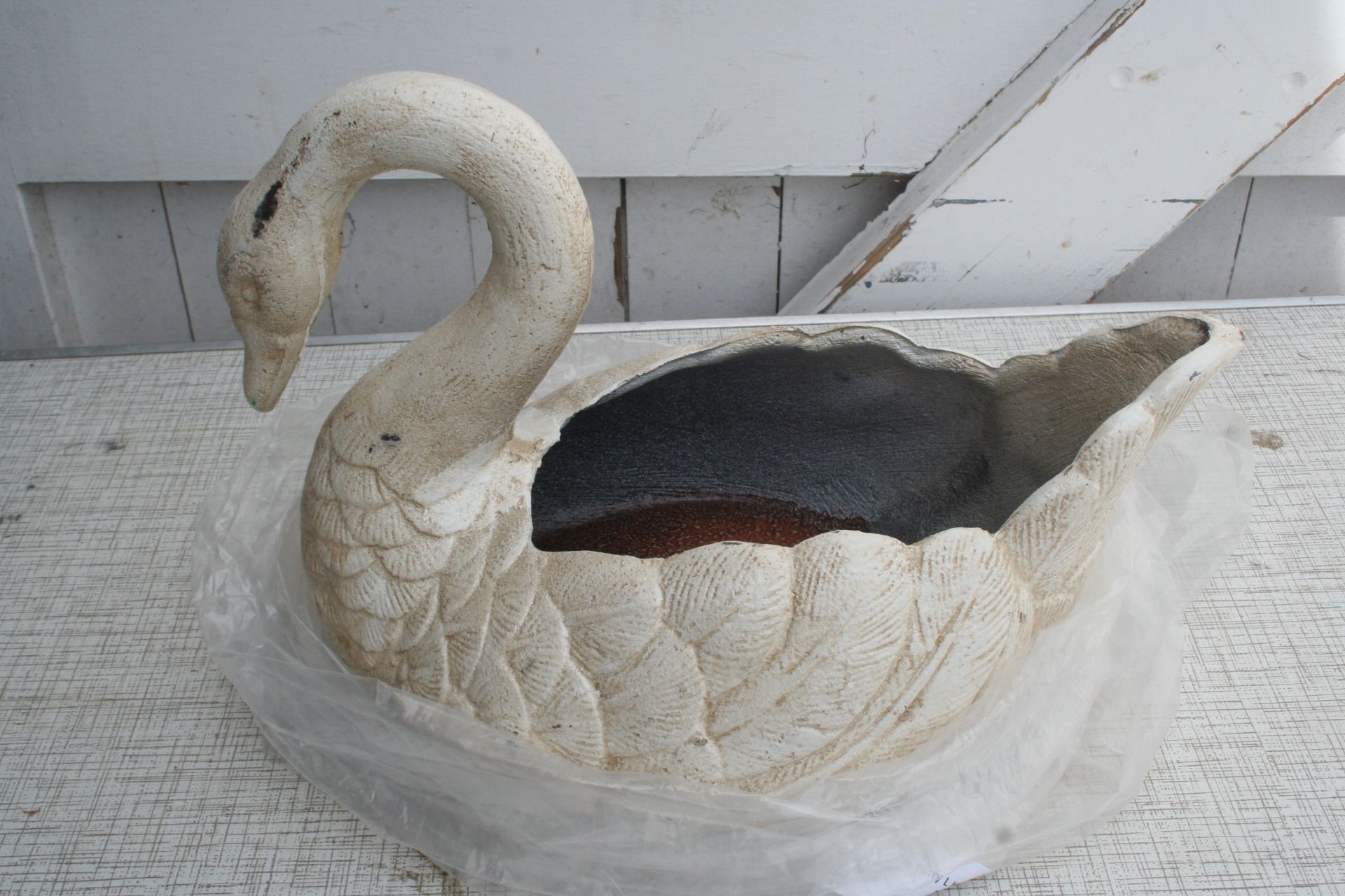 Cast iron swan planter