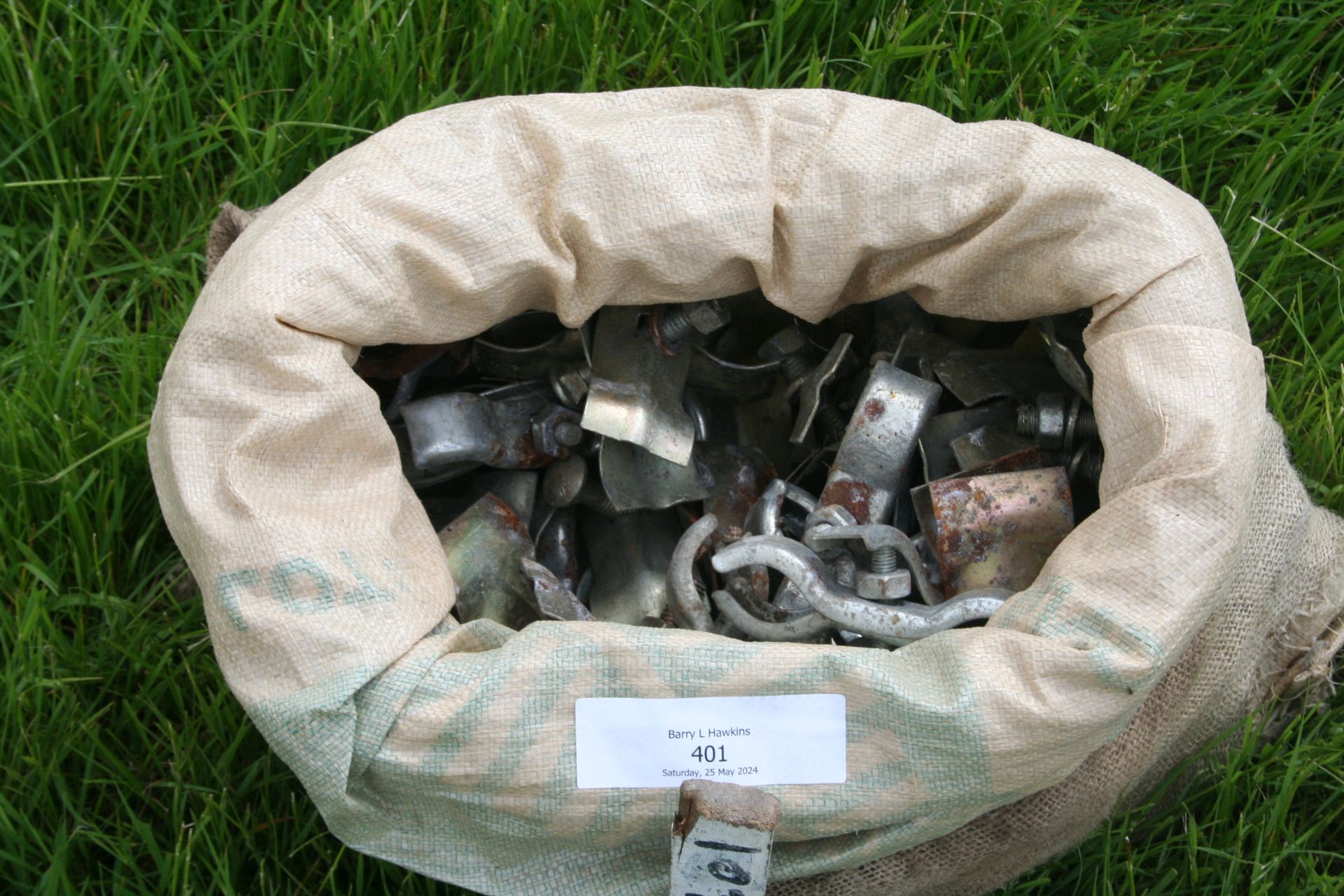 Quantity of harris fencing clips