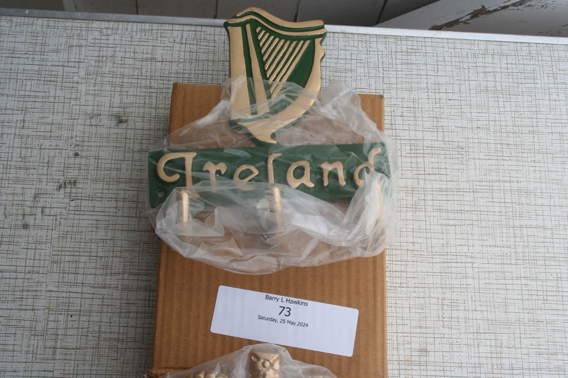 ER2 & Ireland cup racks - Image 3 of 3