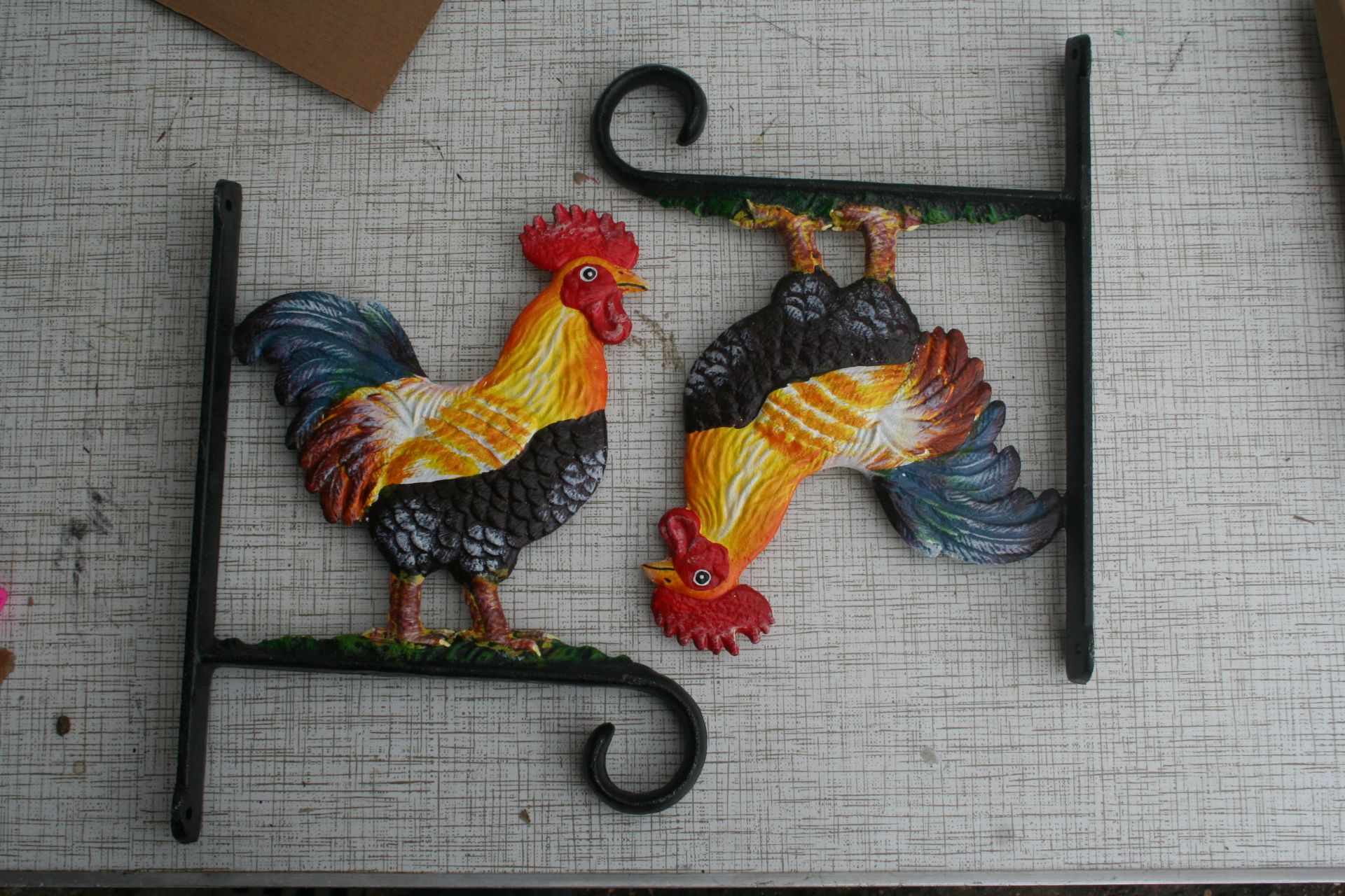 2 cockerel basket hangers