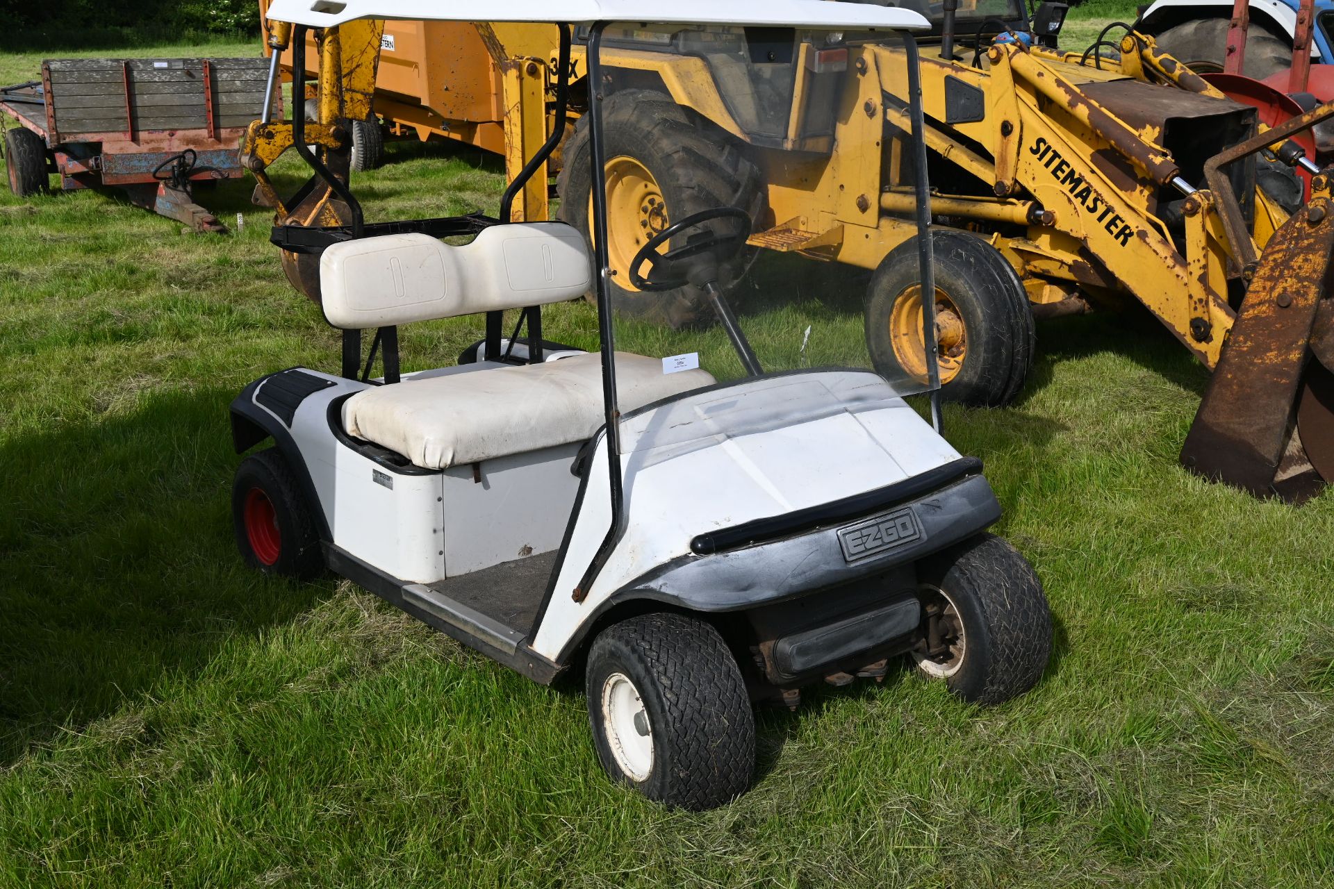 Petrol golf buggy - Image 2 of 2