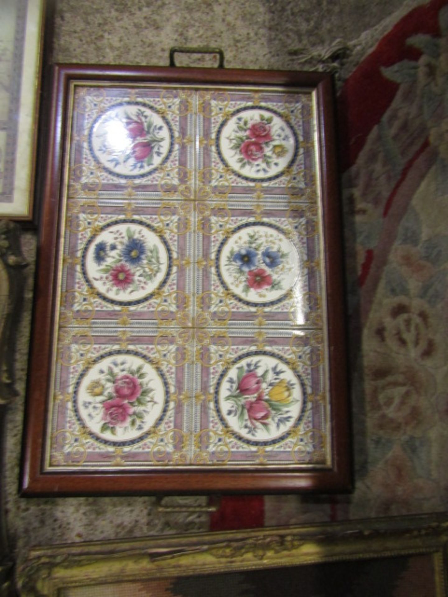 a quantity of pictures inc shell bird, dried flower display etc and a tiled tray - Image 6 of 7