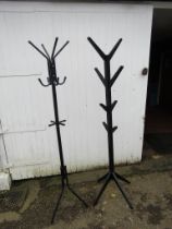 2 Coat stands