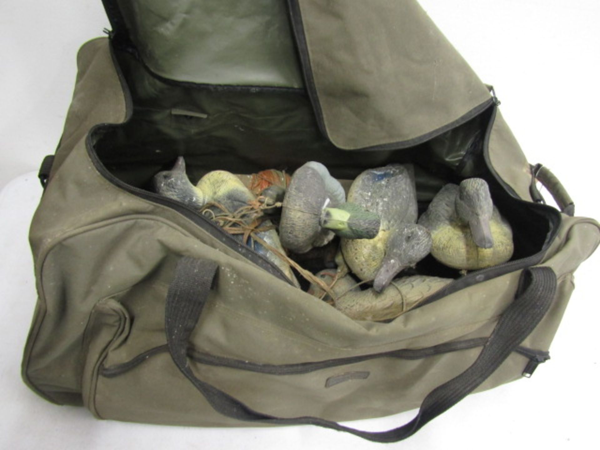 6 Duck decoys in a bag plastic