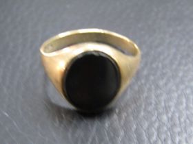 9ct gold signet ring with black stone 2.6 gms hallmarks un readable