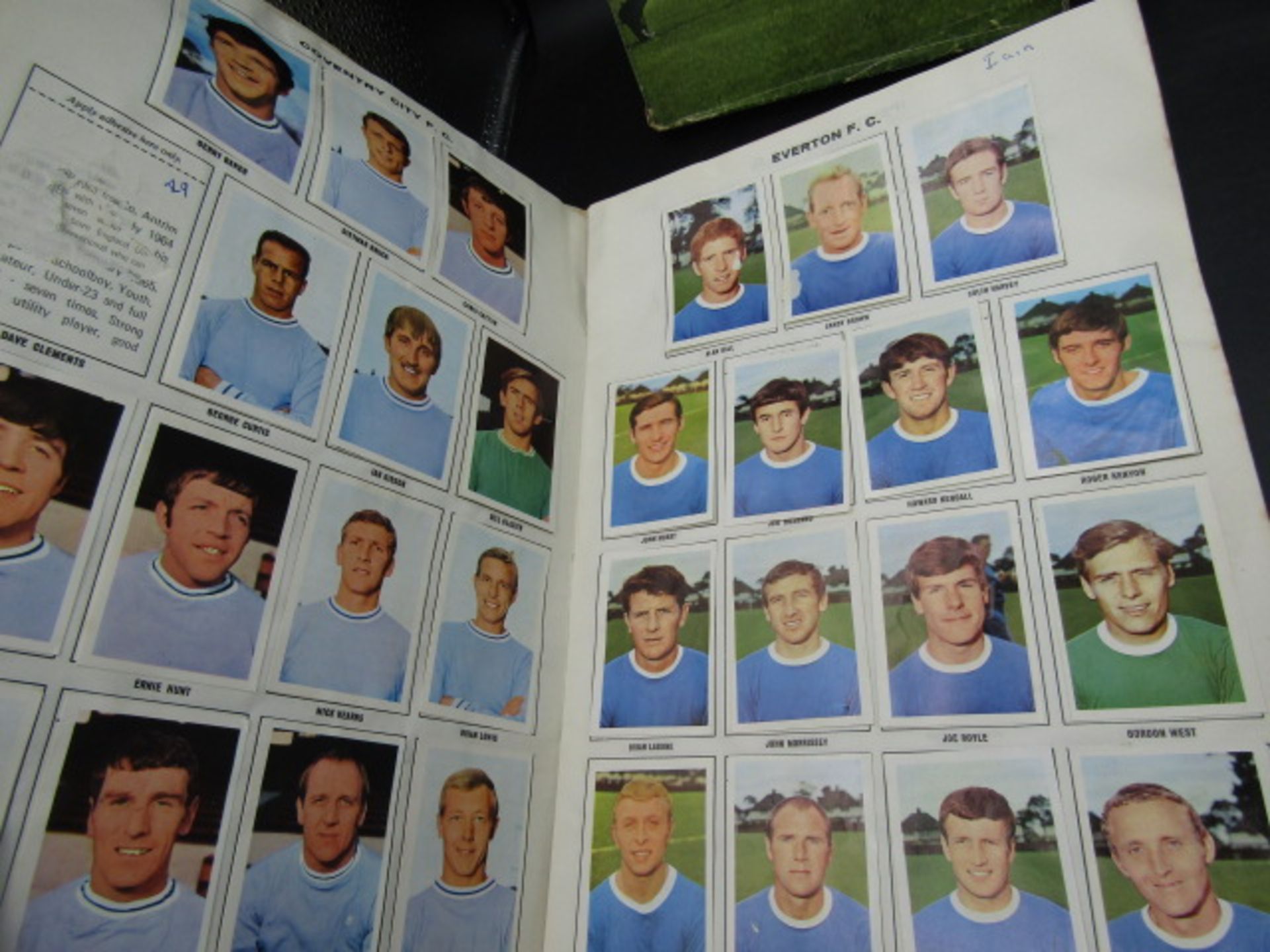 Leeds football shirt, Norwich City autograph sheet 1971-2 plus album picture stamp album and - Image 7 of 16