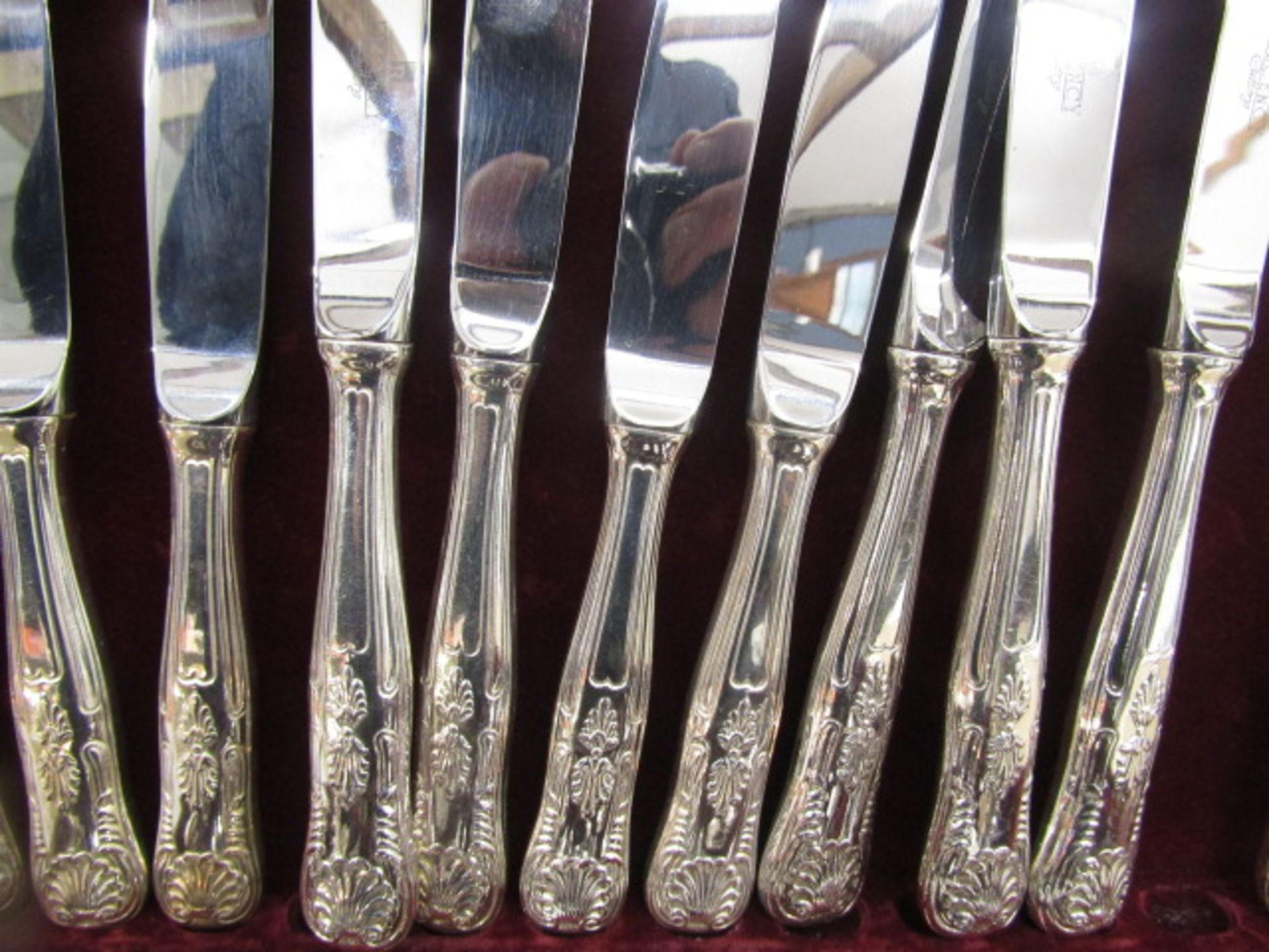 Newbridge Kings Royale Pattern 44 piece cutlery canteen. complete - Image 3 of 4