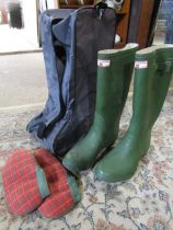 Huntress by Hunter wellies. Size 7 with boot bag and welly liners