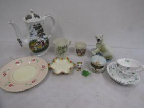 Monroe Wavecrest opaline trinket pot, a 'Jade' elephant, Wade? Polar bear and small vintage ceramic