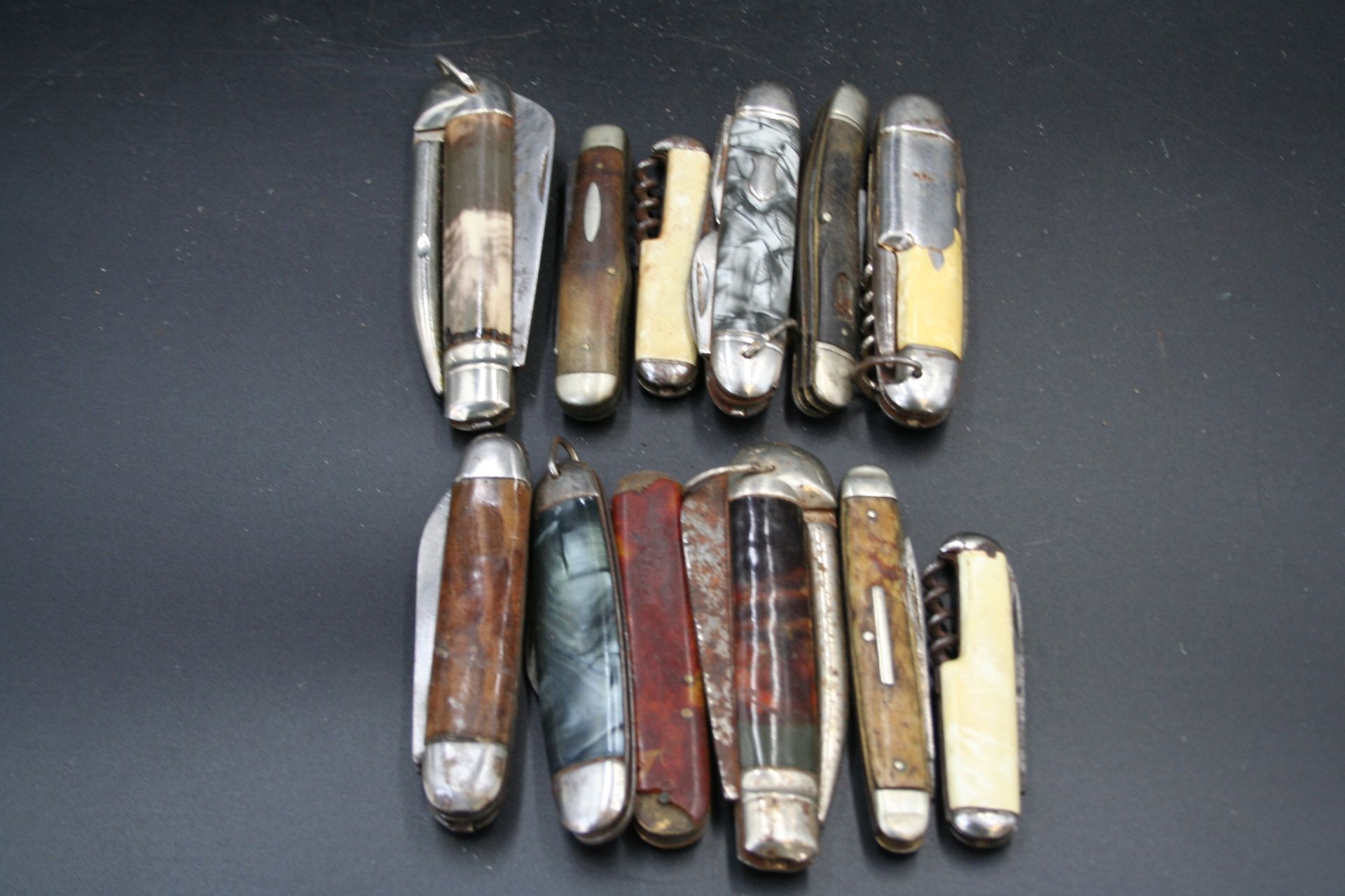 Collection of peknives