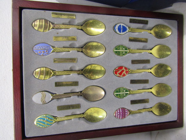 13 Atlas Editions Faberge history eggs, all boxed, most with certs inc spoons - Image 3 of 8