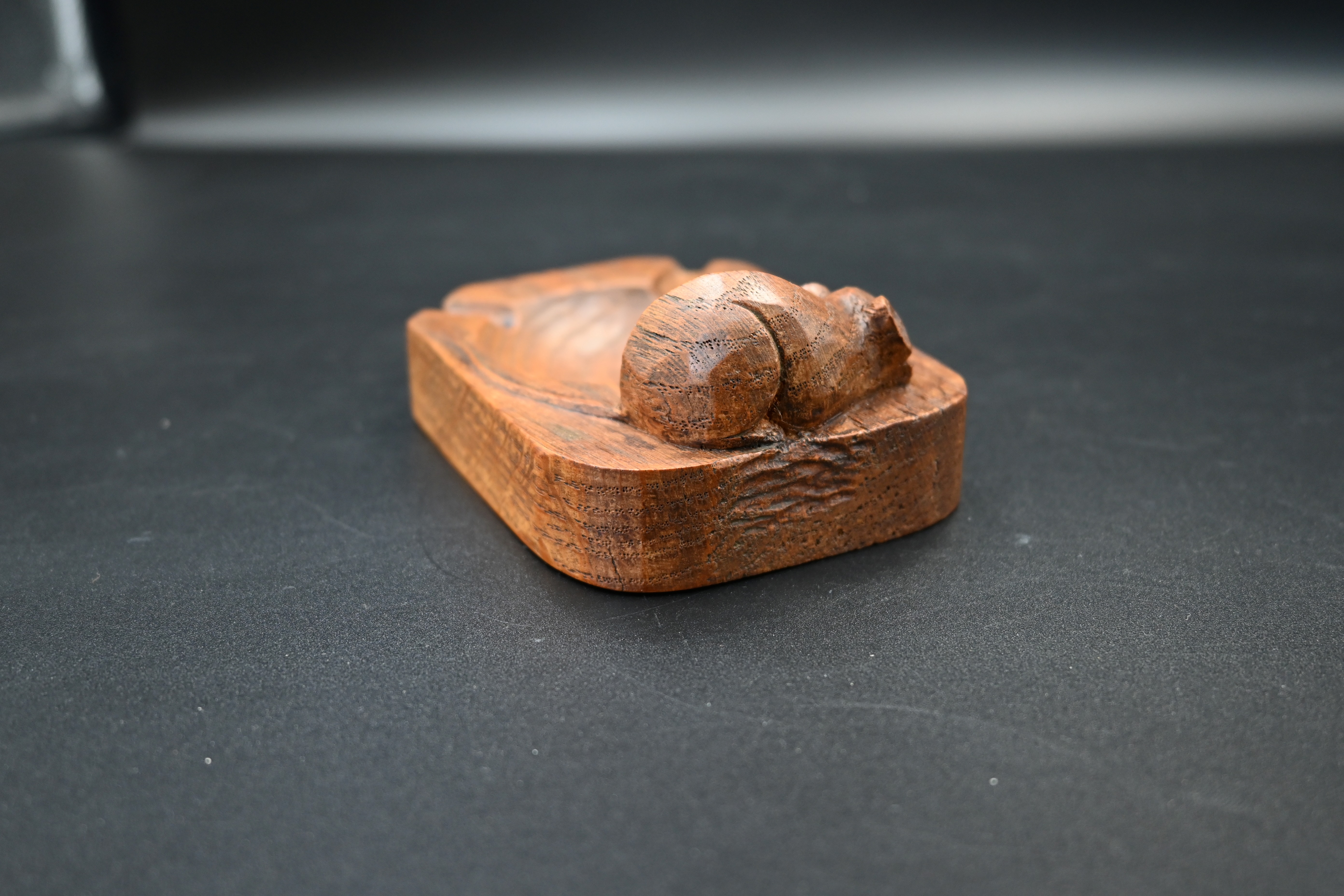 Mouseman - oak ashtray, canted rectangular form carved with a mouse signature, by the workshop of - Image 5 of 5