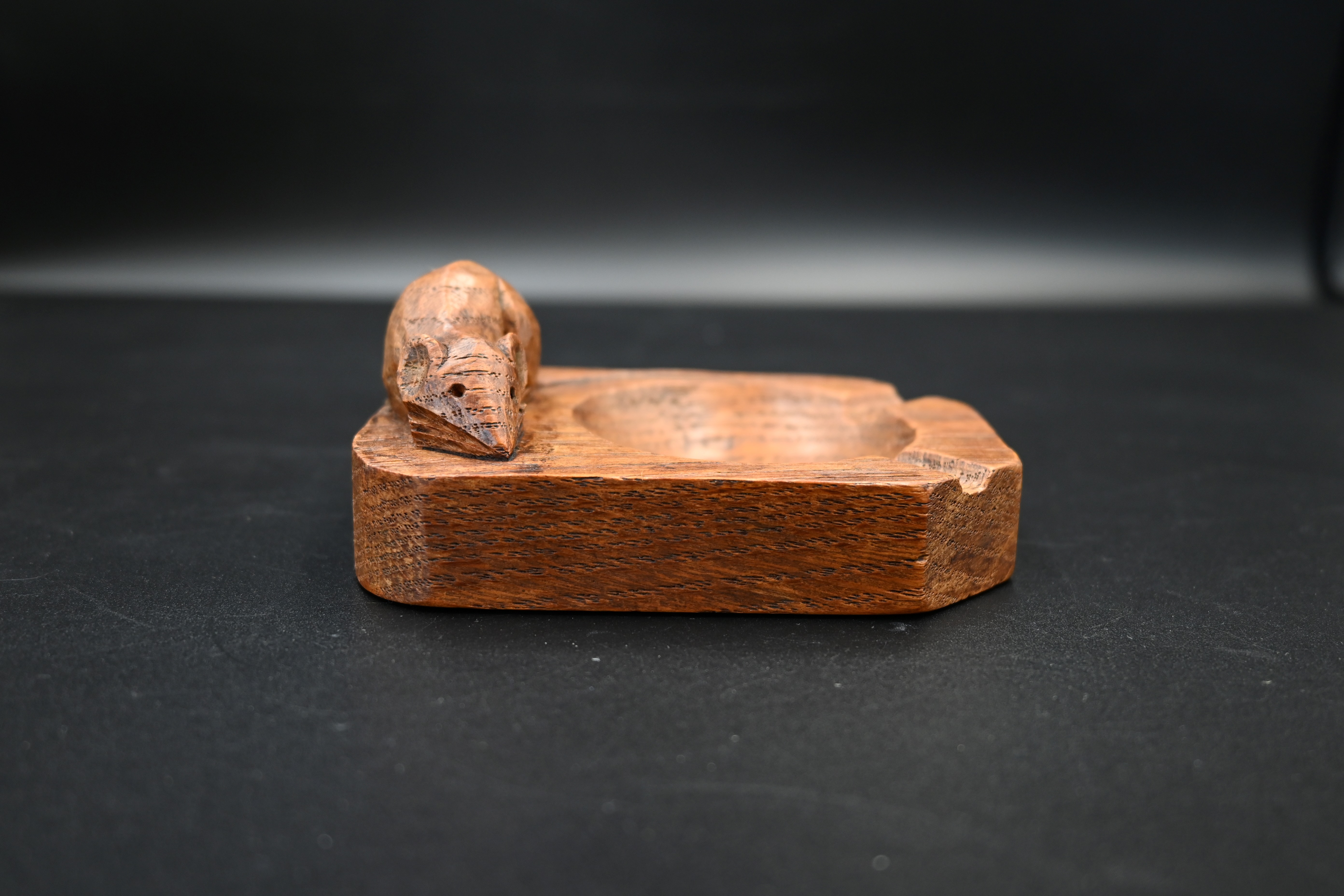 Mouseman - oak ashtray, canted rectangular form carved with a mouse signature, by the workshop of - Image 3 of 5