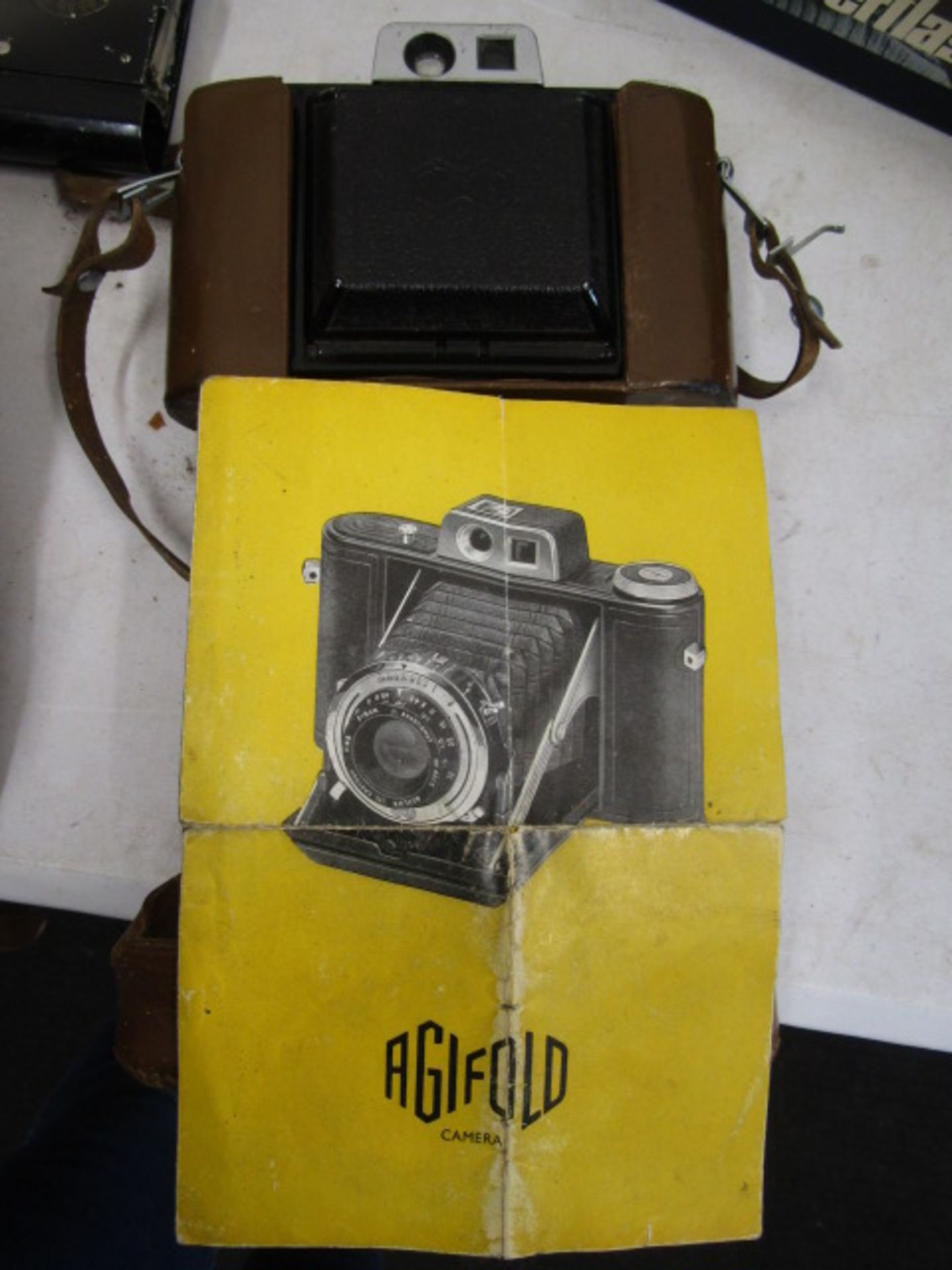 A quantity vintage cameras - Image 10 of 14