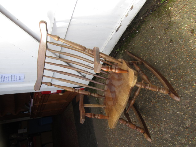 Hardwood rocking chair - Image 4 of 5