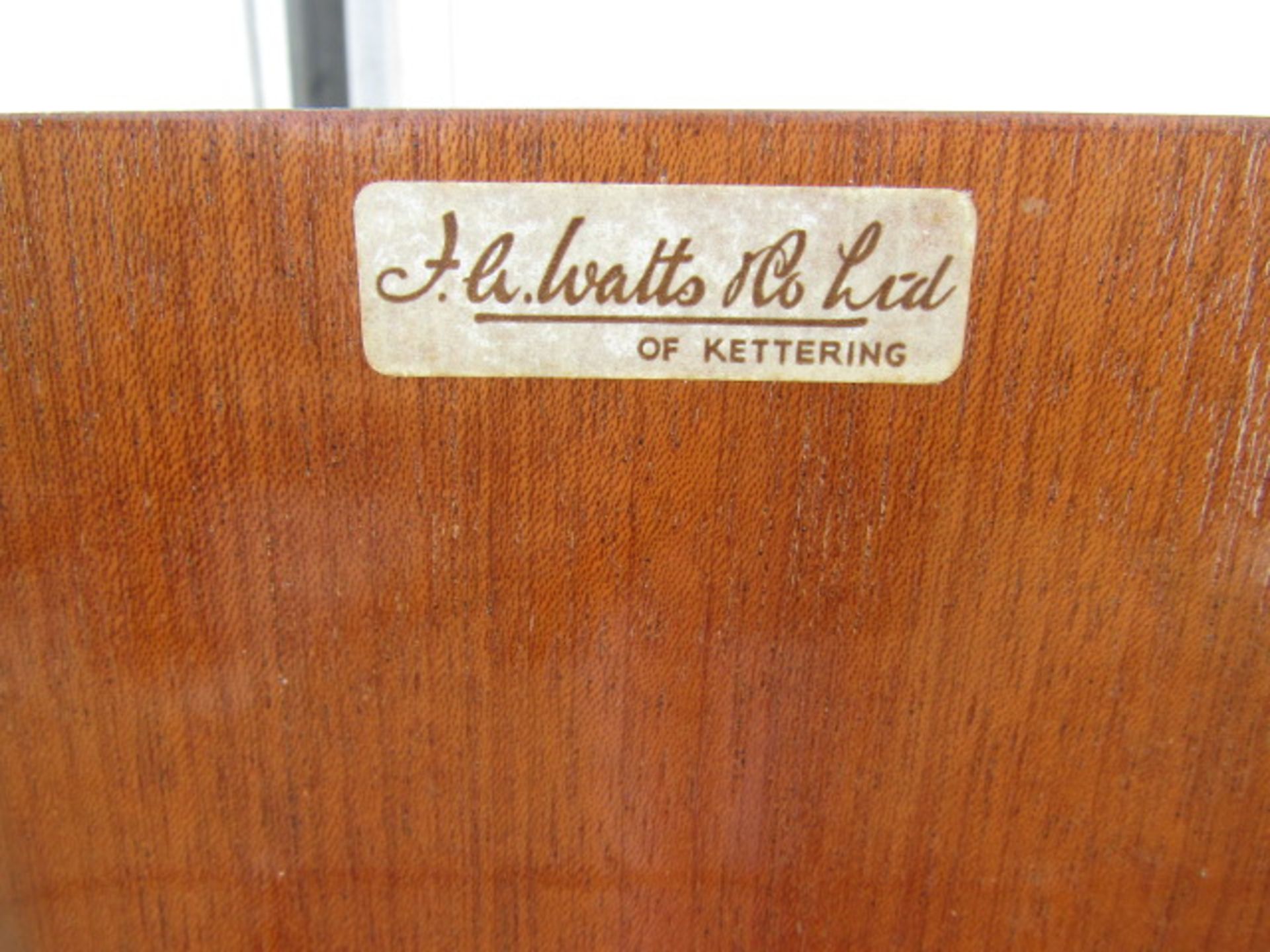 A vanity cabinet on cabriole legs - Image 6 of 8