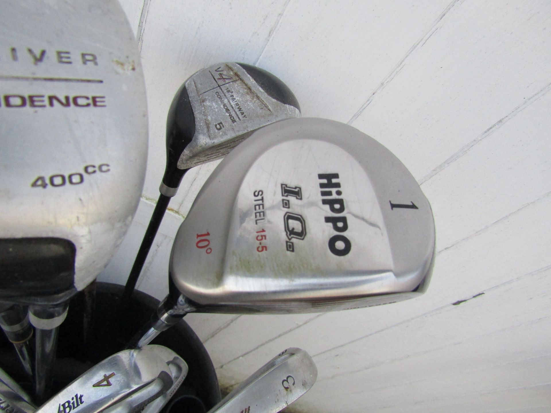 Golf clubs to include Top Flight and hippo in 2 golf bags - Image 6 of 8